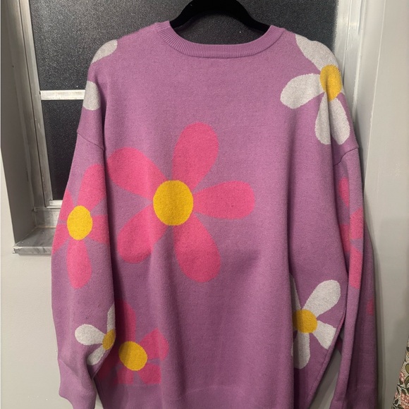 Disney Daisy Duck sweater NWOT - Picture 3 of 3